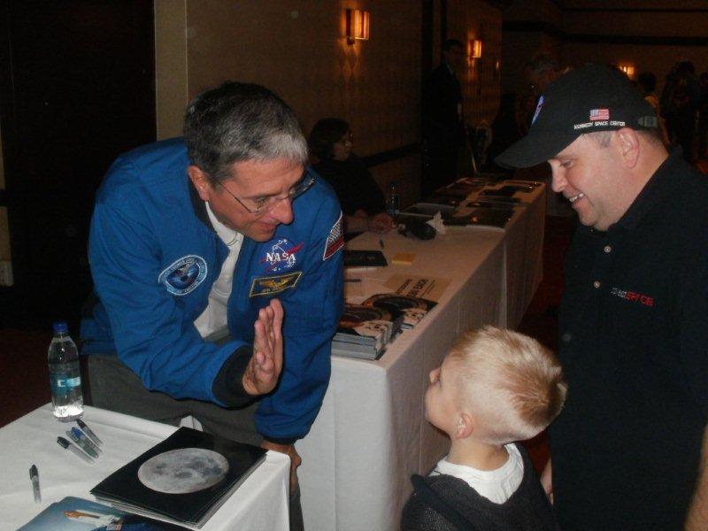 Autographica 2012 12